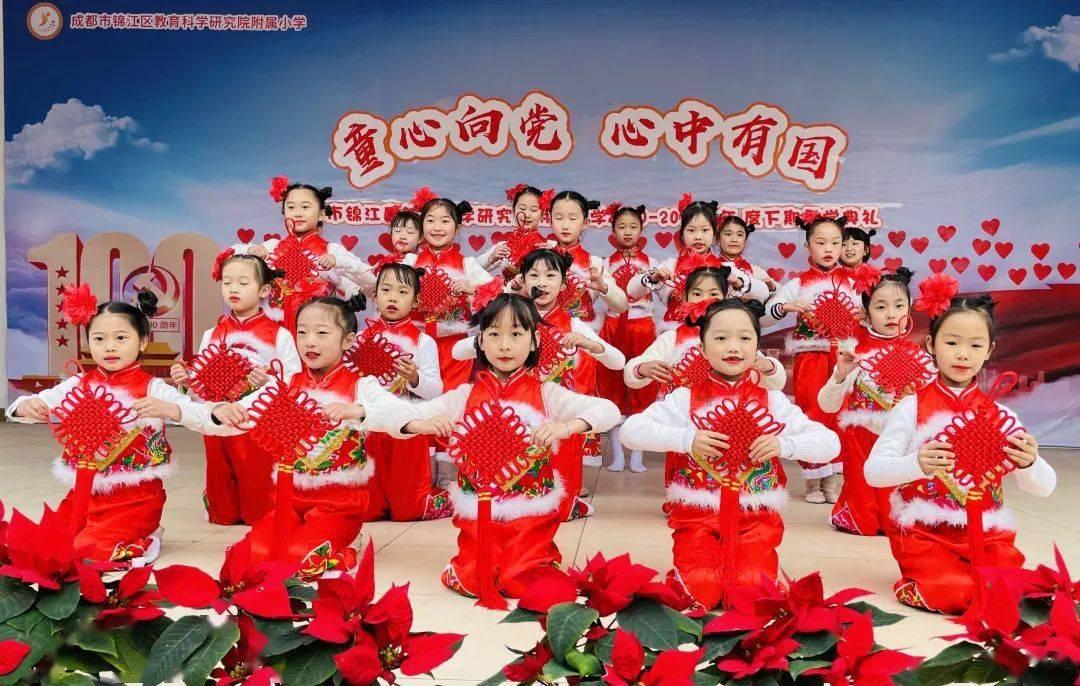 爱吃叶子的毛毛虫